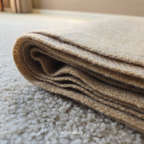 NWOT Cashmere Knit Wrap Scarf Tan - Picture 11 of 13